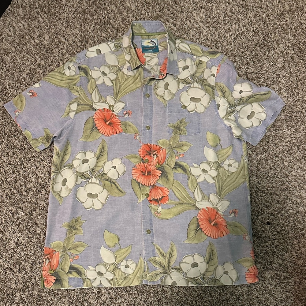 Tommy bahama 100% silk button up short sleeve floral shirt